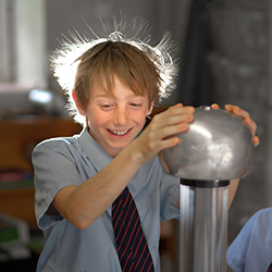 The 3 main benefits of science education in schools