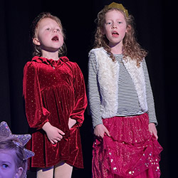 A Show-Stopping Wriggly Nativity at Hatherop Castle School